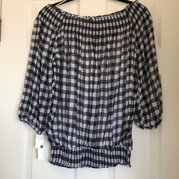 Black/white checkerboard light thin fabric blouse - Picture 4 of 4